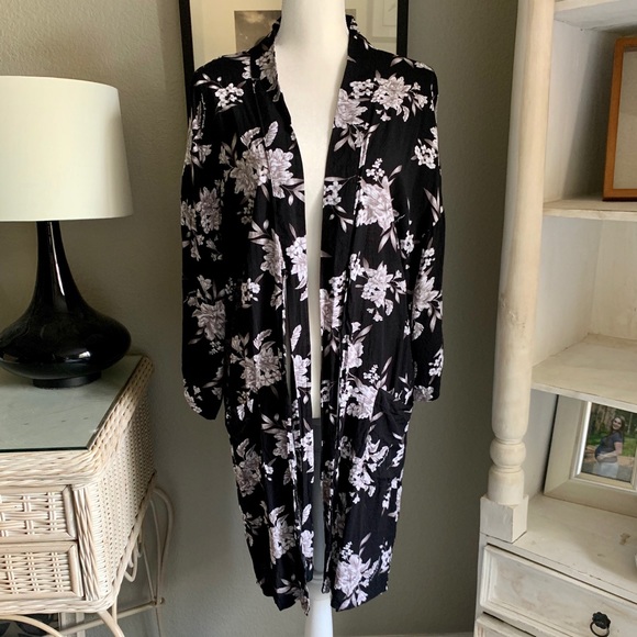 Spiritual Gangster Maya Floral Print Kimono - Picture 3 of 8